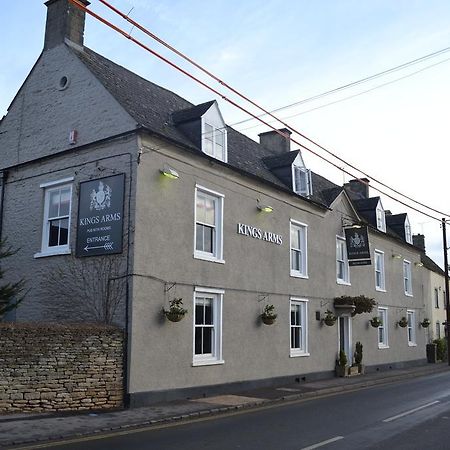 The Kings Arms Hotel Didmarton Bagian luar foto