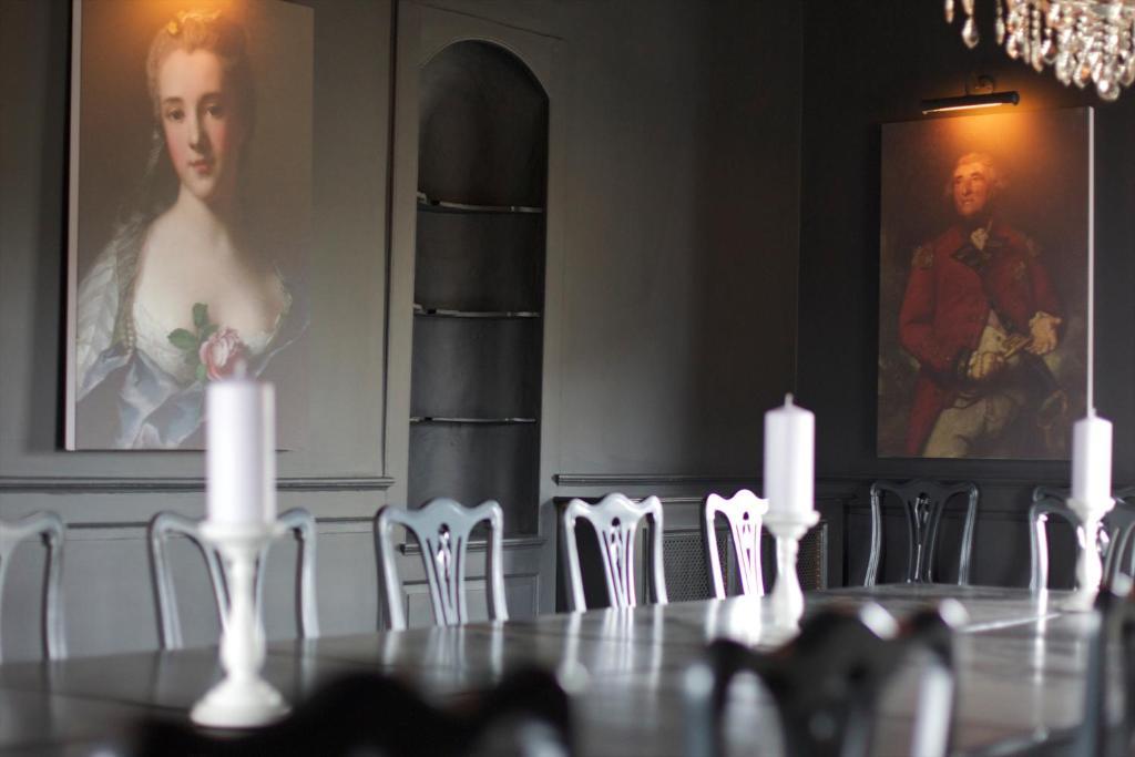 The Kings Arms Hotel Didmarton Bagian luar foto